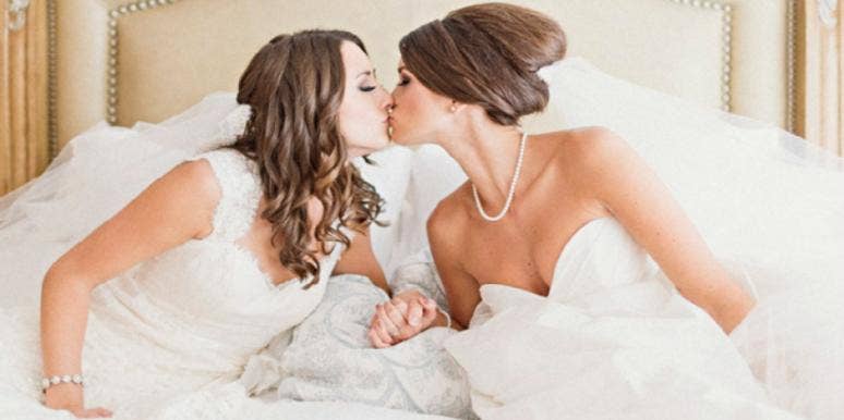 Lesbians In Satin Kissing On Stage Lesbians In Satin Kissing On Stage